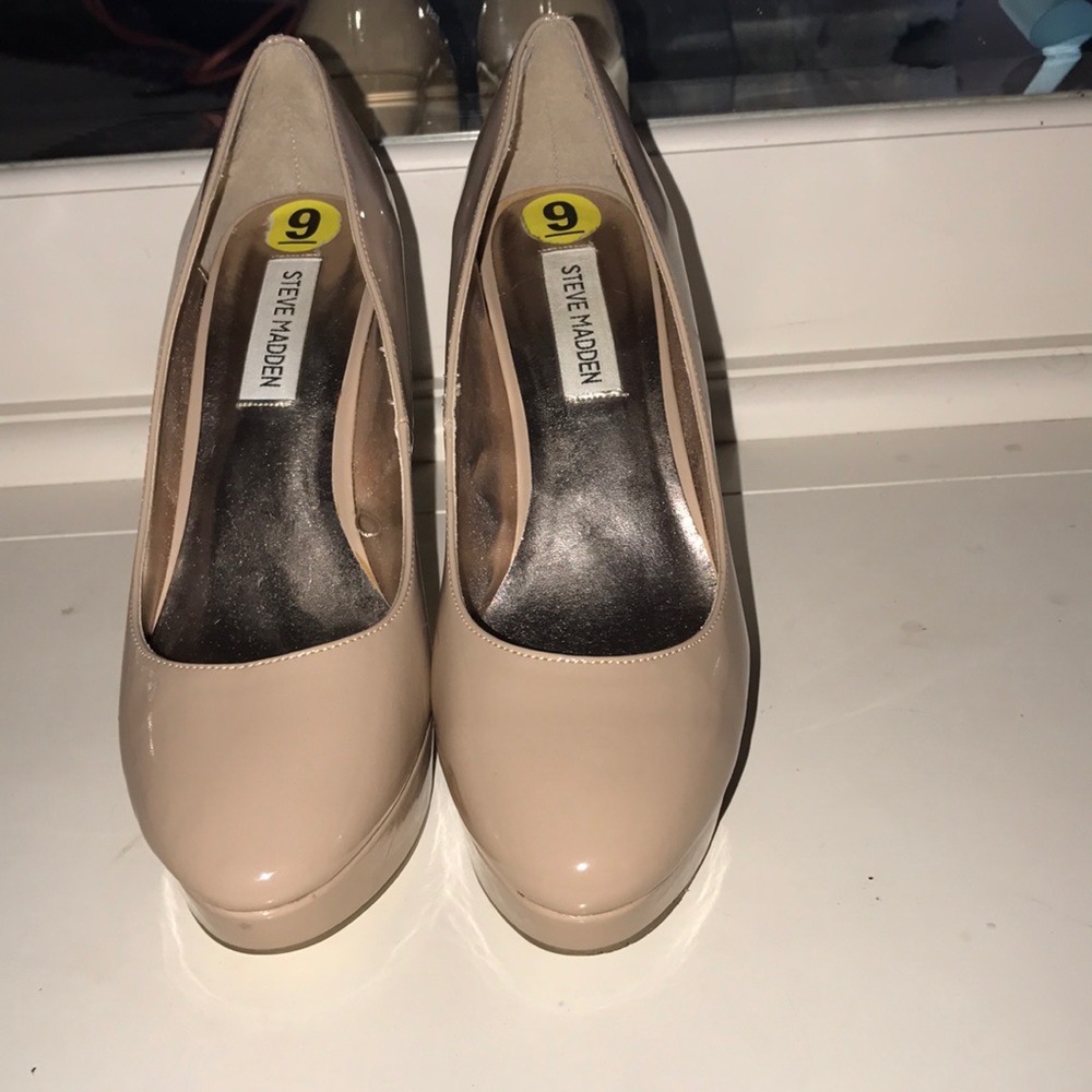 Tan Steven Madden heels